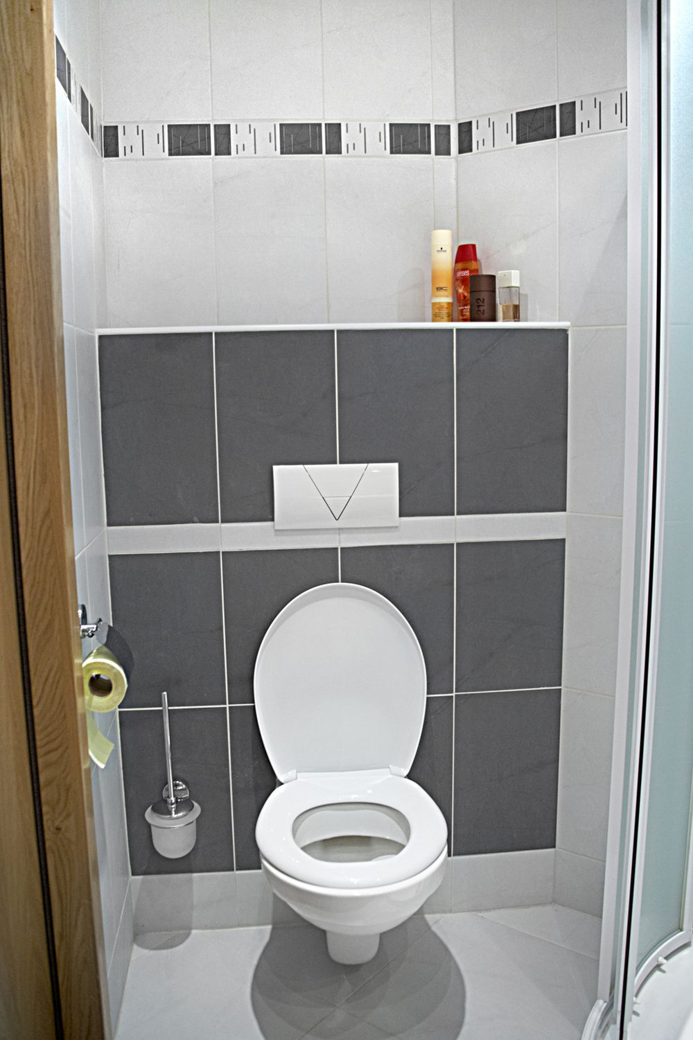 WC / SAMOSTATNÉ